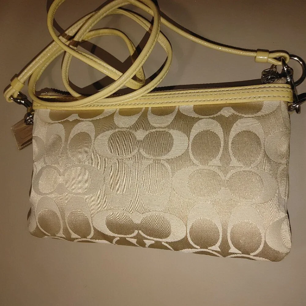 Coach Signature Logo Poppy Beige Yellow Crossbody Wristlet Purse Convertible - Picture 8 of 12
